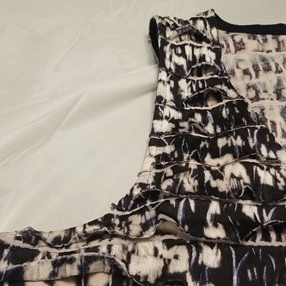 Chico's Ruffled tank - Picture 4 of 5